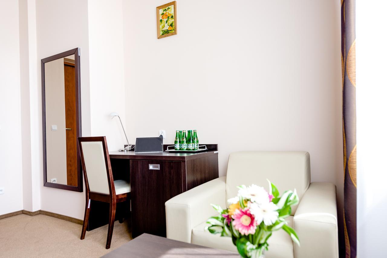 Hotel Stal Stalowa Wola Exterior photo